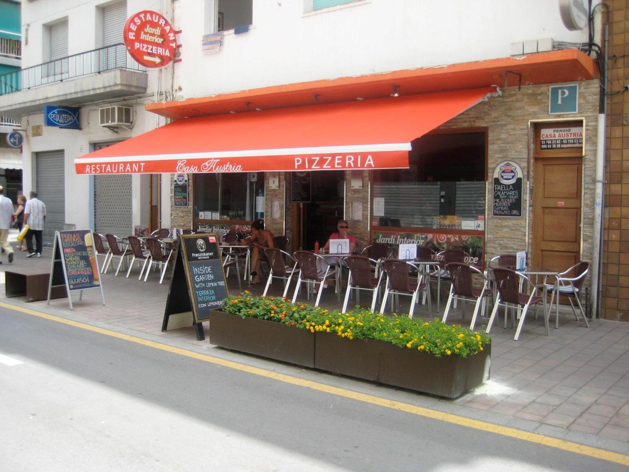Pension Casa Austria 칼레라 외부 사진