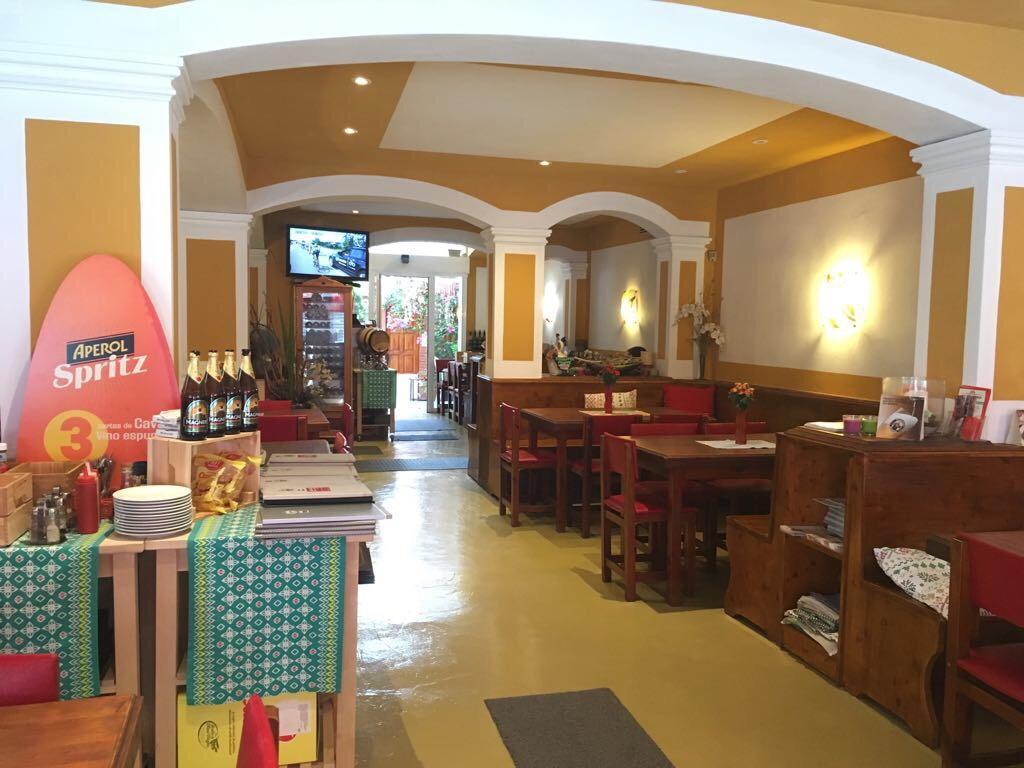 Pension Casa Austria 칼레라 외부 사진