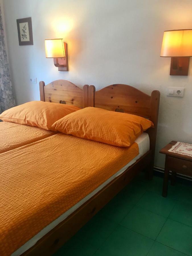 Pension Casa Austria 칼레라 외부 사진